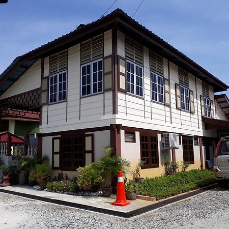 Teratak Opah Kamunting Hotell Taiping Exteriör bild