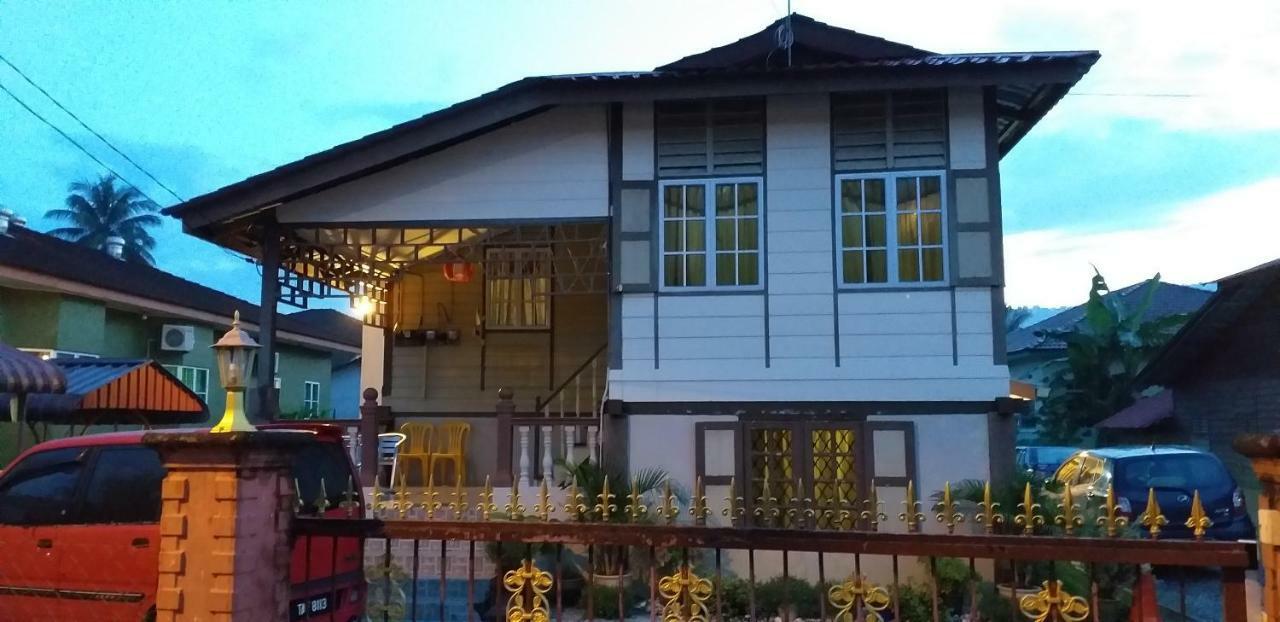 Teratak Opah Kamunting Hotell Taiping Exteriör bild